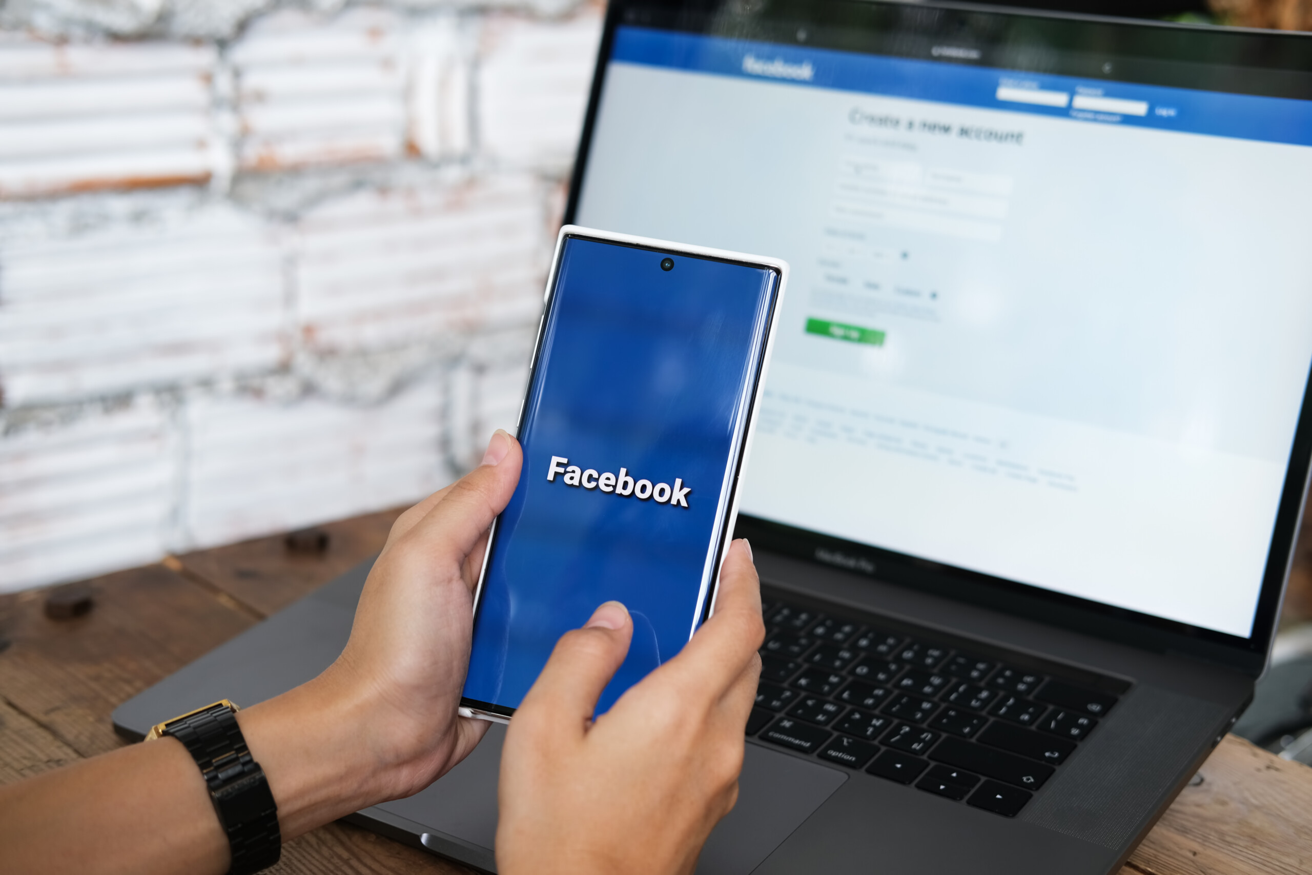 horas publicar Facebook 2025